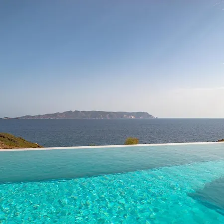 Milos Cove 5* Komia