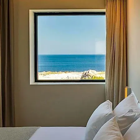 Milos Cove Komia
