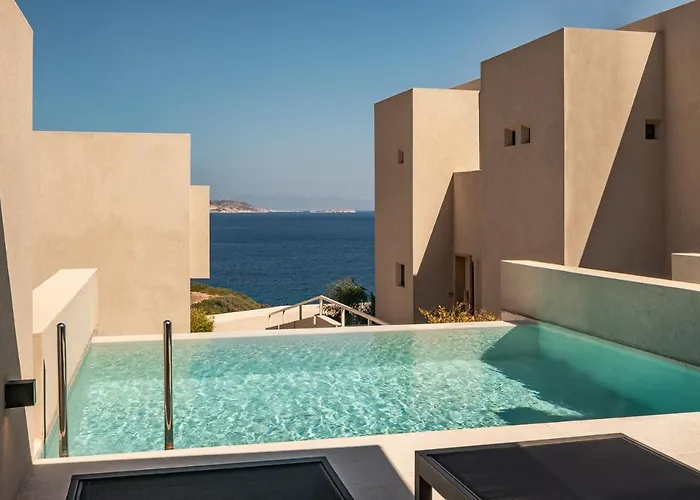 酒店 Milos Cove 5*