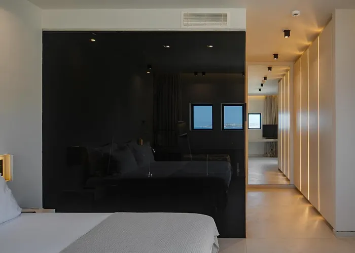 酒店 Milos Cove 5*