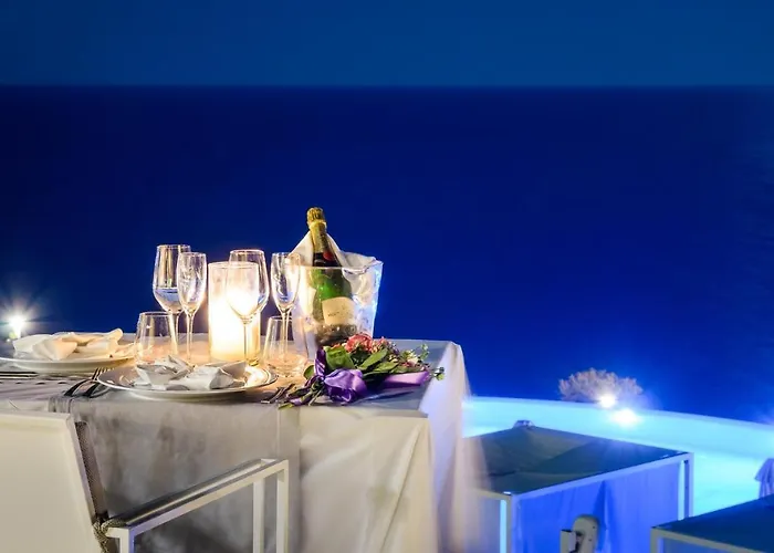 酒店 Milos Cove 5*