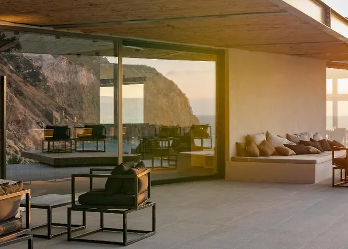 Milos Cove Ξενοδοχείο 5*